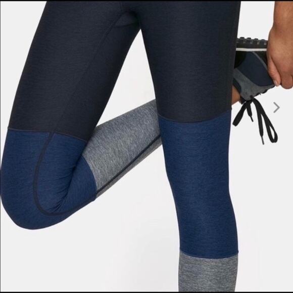 Outdoor Voices 7/8 Gradient Leggings Tri-color XS - Picture 9 of 9